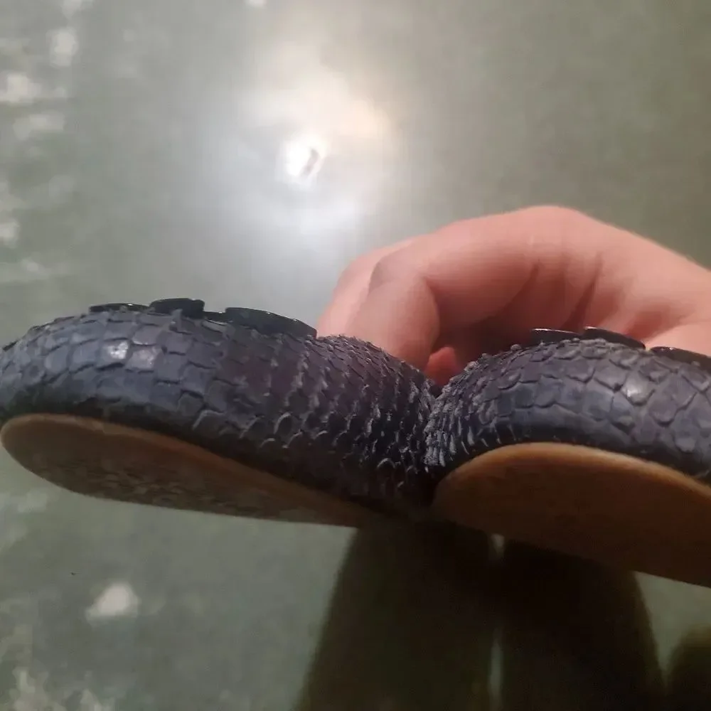 Tory Burch Georgia snake embossed blue flats sz 7.5